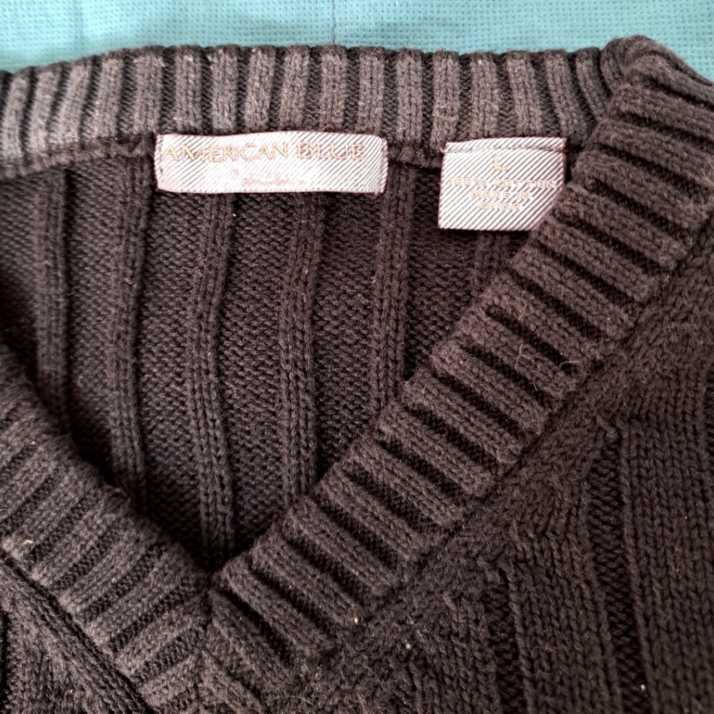 American Blue V neck mens sweater size L black vintage